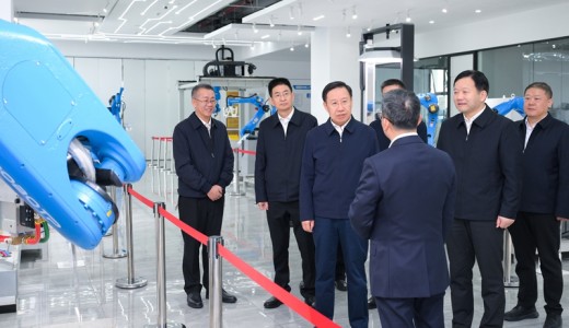 王晓晖在成都调研高新技术企业时强调  以科技创新引领产业创新  积极培育和发展新质生产力